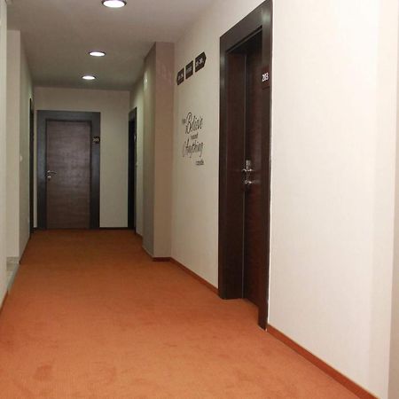 Hotel Oaza Konjic Exteriör bild