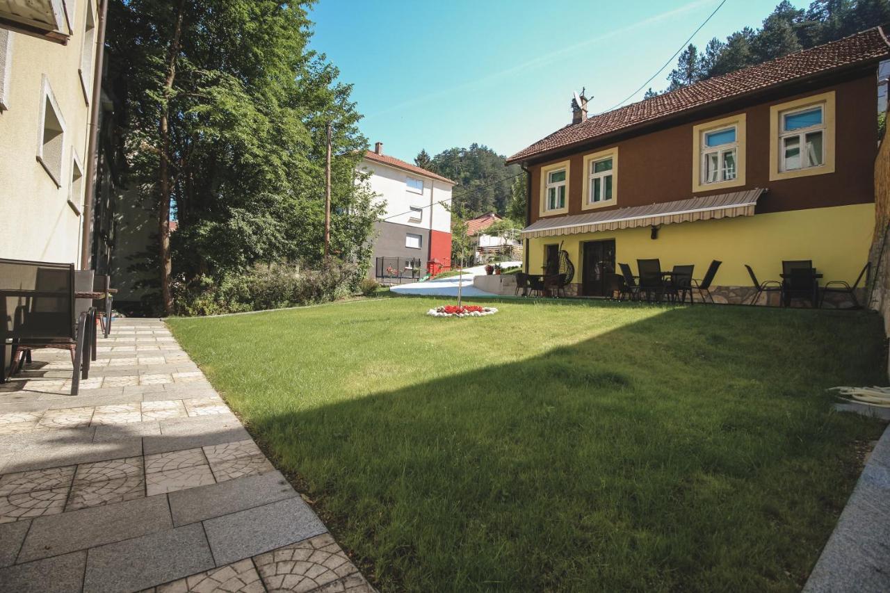Hotel Oaza Konjic Exteriör bild