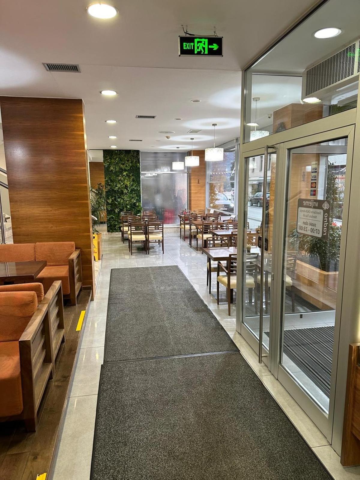 Hotel Oaza Konjic Exteriör bild